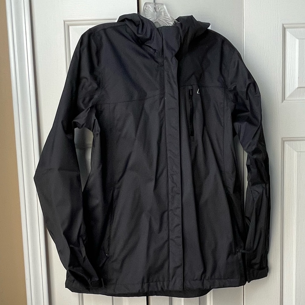 Women’s Fitted Rain Jacket